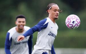 奧哈拉：感覺熱刺簽下西蒙斯就像曼聯(lián)引進(jìn)安東尼，我已對他厭倦