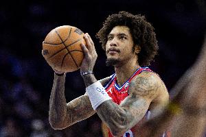 納斯：烏布雷沒事 他被允許重返球場&但比分表明沒必要了