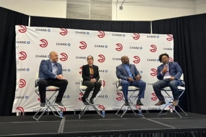 TA：老鷹前高管被指控挪用球隊(duì)公款380萬(wàn)美元 為自己打造奢靡生活