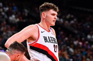 沒啥存在感！克林根上半場出戰(zhàn)11分鐘 3投1中拿到2分3板1帽