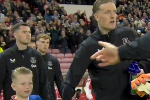 感恩！皮克福德兒子穿埃弗頓+桑德蘭拼接球衣，球員出道于桑德蘭