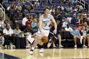 今年新秀防守對(duì)手投籃命中率榜：克尼佩爾榜首 哈珀第5 弗拉格第7