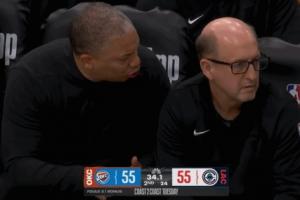 不想鳥(niǎo)你！盧胡亂挑戰(zhàn) 范甘迪扭頭疑似不滿