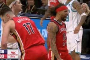 扣到爽！馬特科維奇掩護下順 起飛接老六妙傳隔扣卡爾克布倫納！