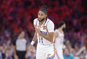 三分神射手！喬替補出場21分鐘三分10投6中&合計12中7射落22分