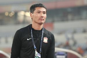 記者：邵佳一至少對年輕人挺認可，接下來就看國足名單如何確定