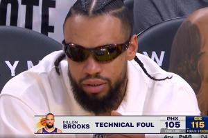 狄龍穿便裝吃到技犯！送勇士一罰 追夢開心地笑了