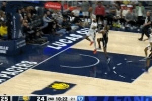 用困難特例簽的！步行者新援科迪·馬丁反擊暴扣