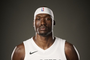 里斯連中3分！曾令旭：打湖人要上里斯輸不了 斯普利特應(yīng)變不算晚