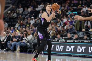 凱斯勒賽季報(bào)銷！解說：怕啥來啥 剛打出點(diǎn)名堂結(jié)果傷病找上門了