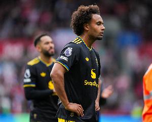 前球探：曼聯(lián)冬窗不會(huì)放走梅努和齊爾克澤，你需要這些球員