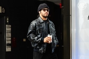 真的帥！尼克斯眾將入場(chǎng)穿搭：全員上身都是和Kith聯(lián)名的各種款式