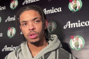 米諾特：從不覺得自己的先發(fā)機會很穩(wěn) 每天都會拼盡全力去打