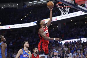 全面數(shù)據(jù)！火箭5連勝期間阿門·湯普森場(chǎng)均20.4分7.4籃板6.8助攻