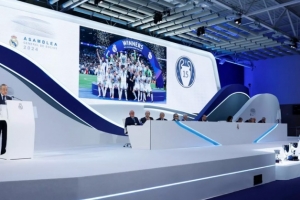 官方：皇馬11月23日召開(kāi)會(huì)員代表大會(huì)，審批財(cái)務(wù)收支和預(yù)算等事項(xiàng)