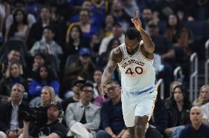 6犯罰下錯(cuò)過關(guān)鍵時(shí)刻！巴恩斯本場三分6中4砍下14分6籃板3助攻