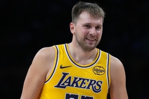 徐靜雨：東契奇攻守一體再度進化 文班亞馬還不夠真正的MVP檔次