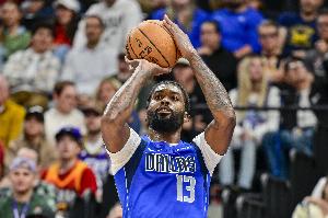 獨(dú)行俠2勝6負(fù)西部倒一！馬紹爾轉(zhuǎn)發(fā)：好像輸幾場(chǎng)就無(wú)法奪冠一樣