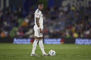 皇馬跟隊：阿拉巴今天完成大部分團隊訓(xùn)練，明天能正常訓(xùn)練