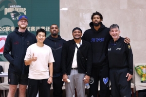 齊了！同曦男籃官博曬球隊(duì)新賽季4名外援：到位