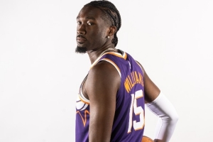 瑞安·鄧恩：馬威表現(xiàn)很棒 籃板防守補防都給球隊很大幫助