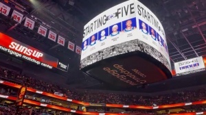 未來5年還要付錢給他！比爾首發(fā)戰(zhàn)舊主太陽 菲尼克斯球迷噓聲四起