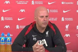 斯洛特：請再給伊薩克點時間，我此前說他恢復(fù)好了但其實不然