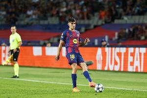 世體：赫拉德-馬丁已做好了踢中后衛(wèi)的準(zhǔn)備