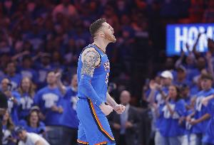 準(zhǔn)備好了！哈滕拋投命中拿到本場第26分 創(chuàng)個(gè)人生涯得分新高