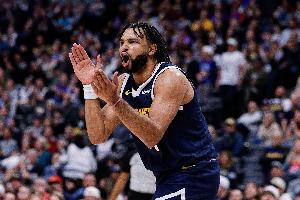 外線神準！穆雷上半場8中6&三分6中5砍下19分4板3助2斷