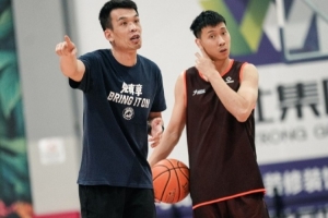中國(guó)香港金牛已展開(kāi)季前集訓(xùn) 全力備戰(zhàn)CBA俱樂(lè)部杯和NBL新賽季