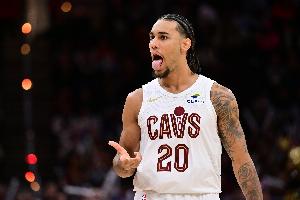 攻防都有貢獻！泰森10中6拿到17分7板3助2斷2帽