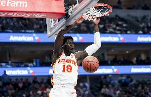 多名主力缺戰(zhàn)？蓋耶&克雷伊奇首節(jié)合計(jì)8中6轟20分 助老鷹領(lǐng)先湖人