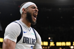 難得的流暢！拉塞爾策動攻勢 克里斯蒂擊地球助飛加福德重扣