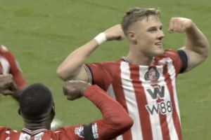 桑德蘭官推“吹”中衛(wèi)巴拉德：一場無比偉大的表演??