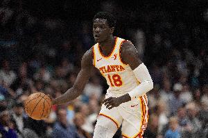 高效全能！蓋耶半場7中5拿到14分4板5助 開場連拿11分