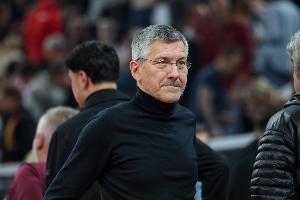 海納：我們正與于帕梅卡諾商談續(xù)約，預(yù)計(jì)戴維斯12月初復(fù)出