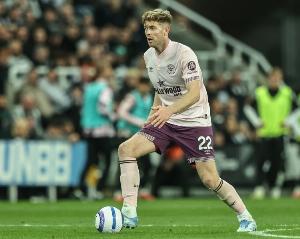 科林斯：這場(chǎng)勝利令人難以置信，我們主場(chǎng)作戰(zhàn)總是充滿信心