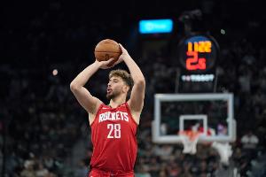 關鍵2+1鎖勝局！申京15中10高效得23分11板7助