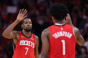 杜蘭特：輸給馬刺后在球隊(duì)大巴車上的相處讓球隊(duì)更團(tuán)結(jié)