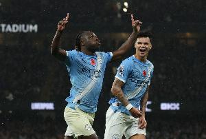 曼晚賽后評分：多庫9分最高，福登、尼科等5人8分次之，哈蘭德7分