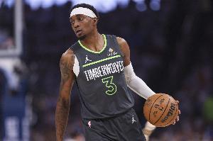 非常高效！麥克丹尼爾斯10中8&三分3中2拿到21分 另有5板3助2帽