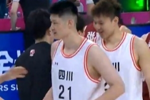 無力回天！胡金秋14中8空砍全場最高21分外加5板 罰球6中4