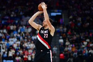 只會搶板唄？克林根5中1&三分2中0僅拿2分 搶到9籃板