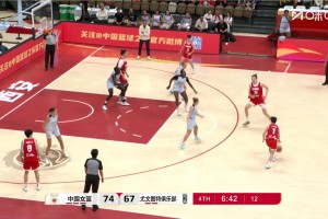 手熱得發(fā)燙！楊舒予底角直接無視防守接球飚進三分，本場第5記！