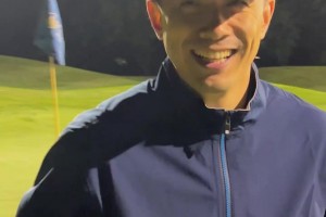 牛??！趙繼偉打高爾夫球直接一桿進(jìn)洞 引發(fā)一陣驚呼~
