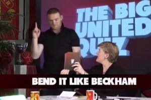 你猜你畫，魯尼比劃到飛靴門曼聯(lián)球員猜出來是小貝，爵爺微微一笑