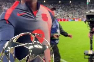 回到英倫的拉師傅是MVP！拉什福德梅開二度，助巴薩歐冠開門紅！