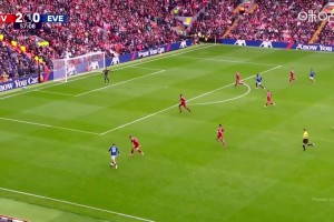 扳回一球！蓋耶禁區(qū)內抽射得手，埃弗頓1-2利物浦