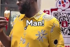 嘴哥有點憨憨的！追夢和維金斯在蜜雪冰城的不同畫風(fēng)！